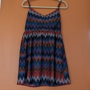 Roxy. Chevron Dress. Size Large. Like New.